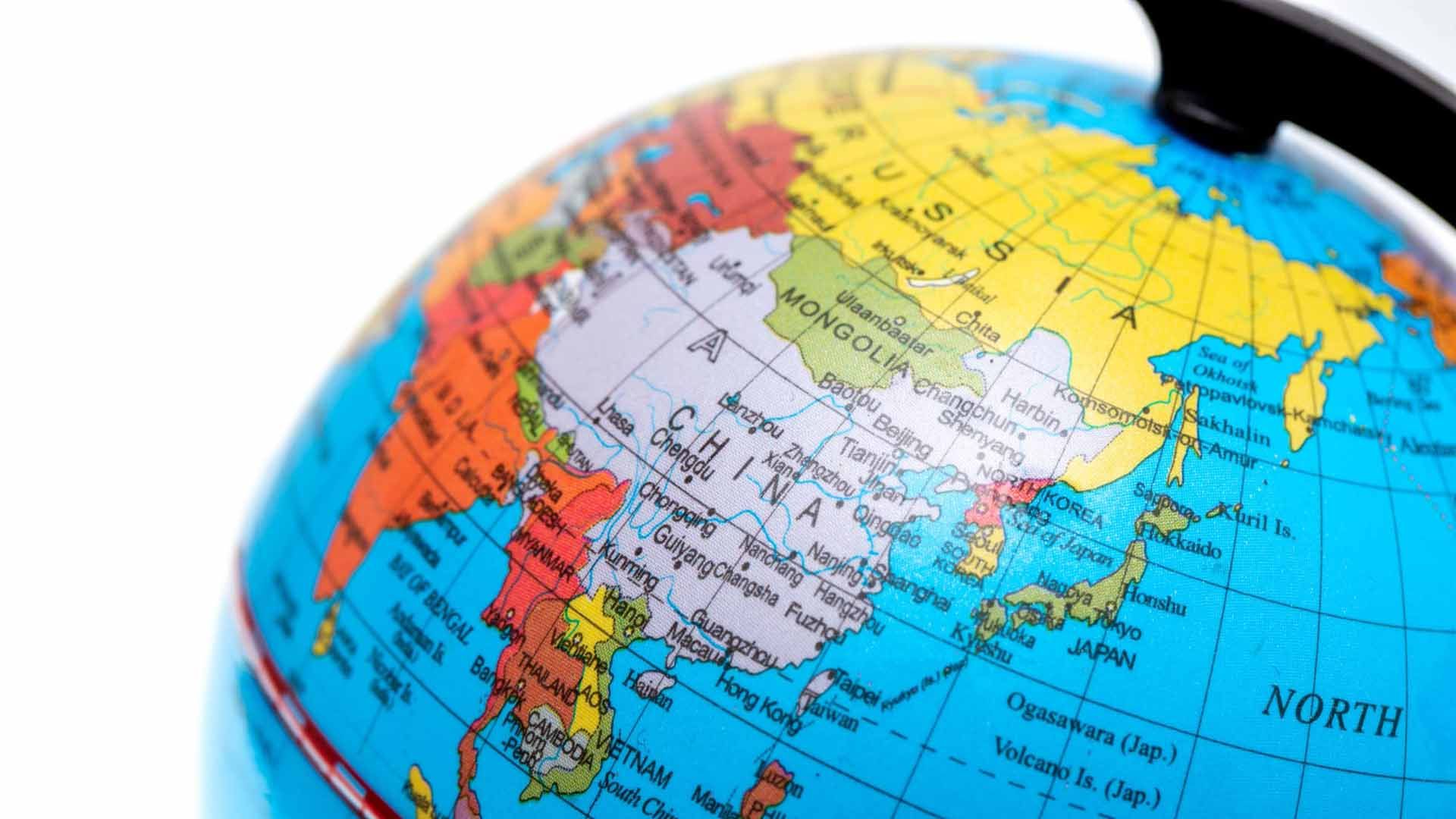 Why Sourcing from Asia is the Key to Slashing Costs